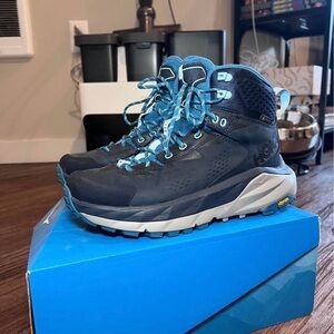 Women’s Hoka Kaha Gore-Tex Hiking Boots